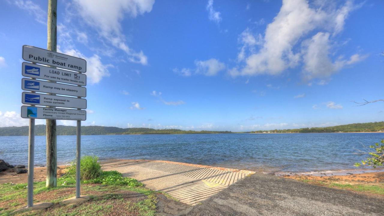 מלון איניספייל Flying Fish Point Tourist Park מראה חיצוני תמונה